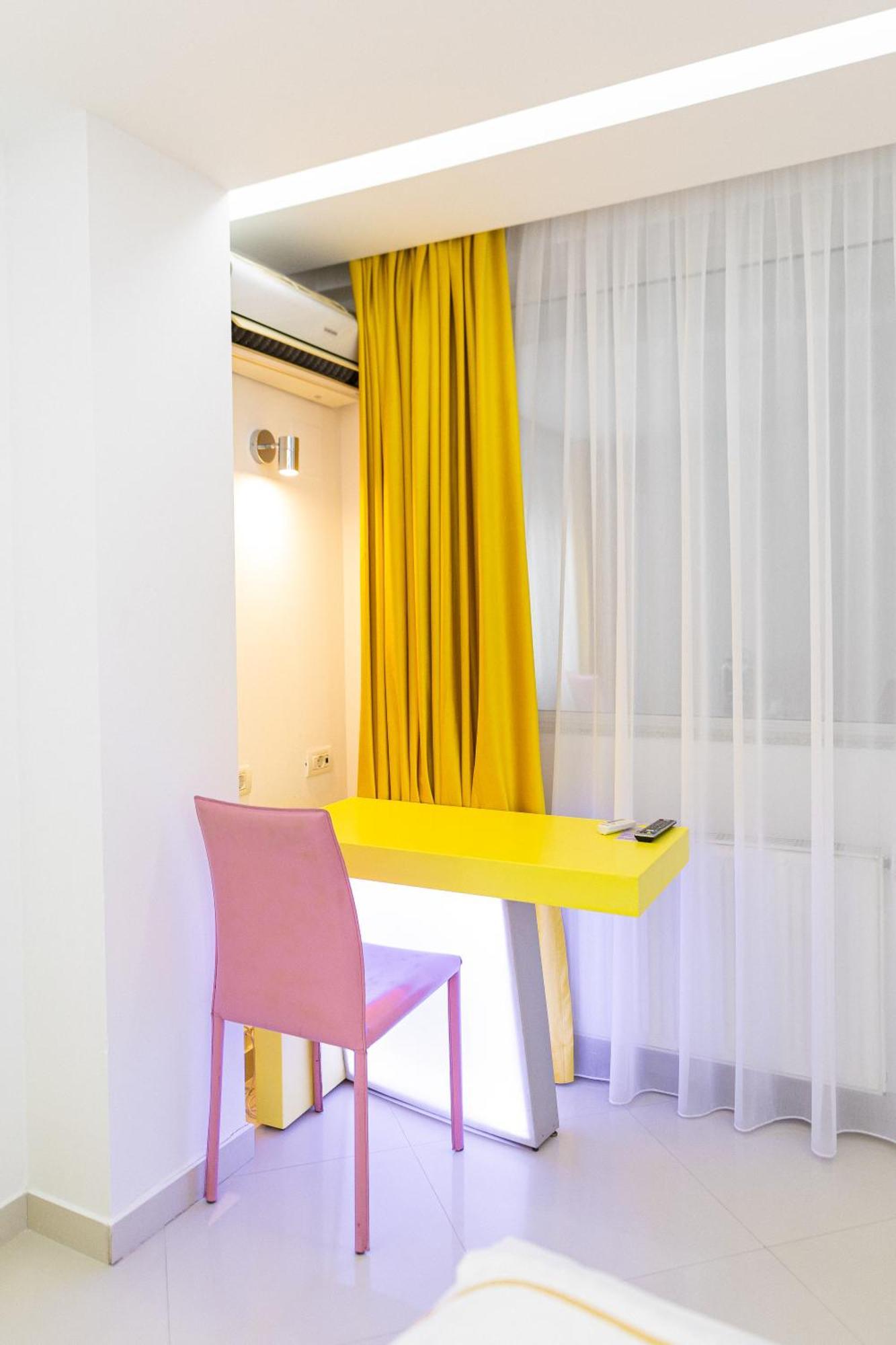 Christina Hotel Bucharest Luaran gambar