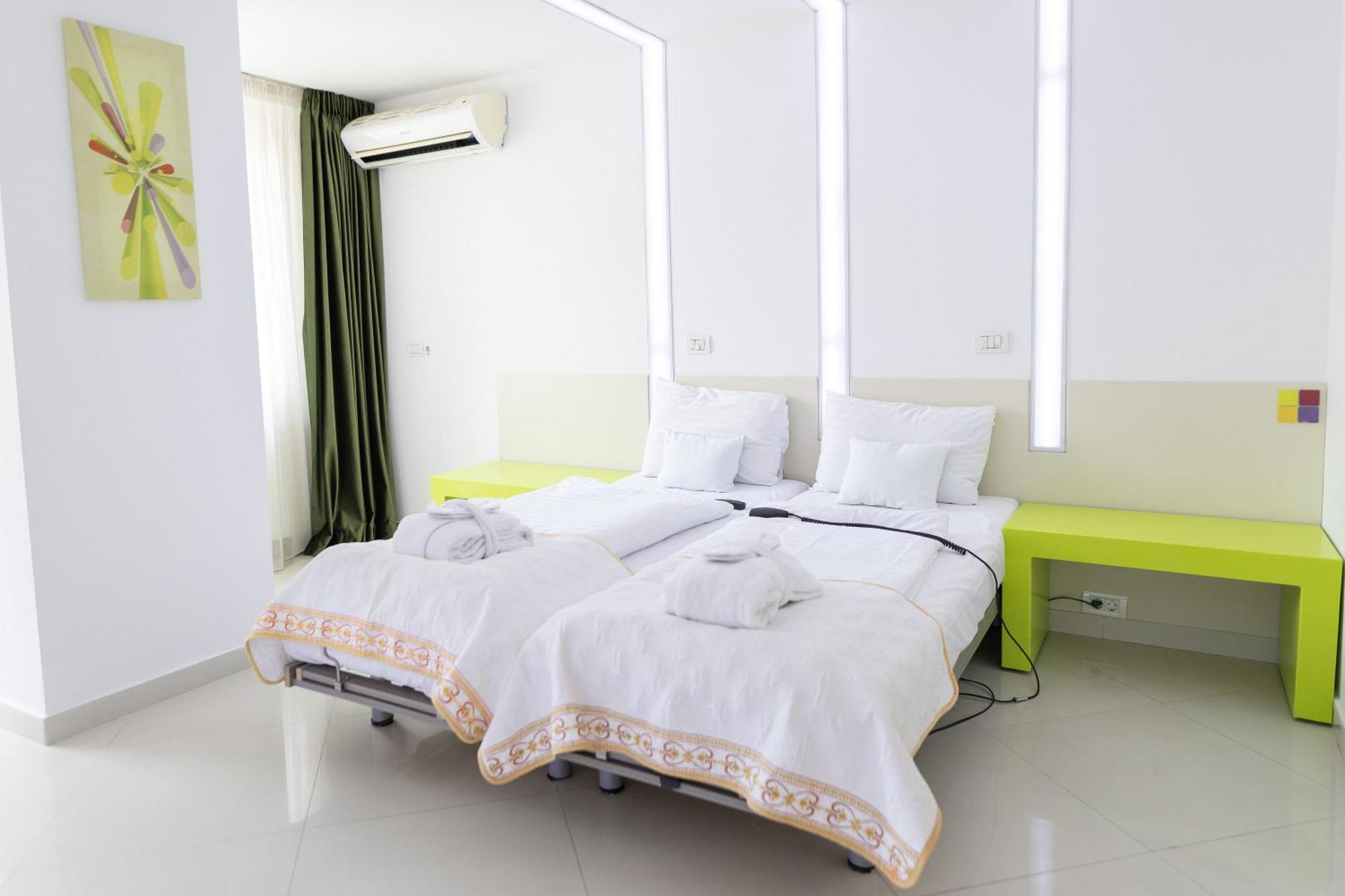 Christina Hotel Bucharest Luaran gambar